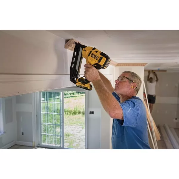 DEWALT 20-Volt Max 16-Gauge Cordless Angled Finish Nailer Kit with Bonus Lithium-Ion Compact Battery Pack 2.0Ah