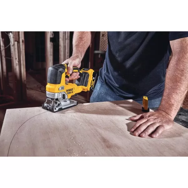 DEWALT 20-Volt MAX XR Cordless Brushless Jigsaw with (1) 20-Volt Battery 3.0Ah & Charger