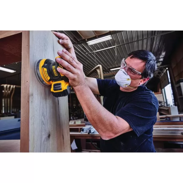 DEWALT 20-Volt MAX XR Cordless Brushless Jigsaw with 5 in. Random Orbital Sander