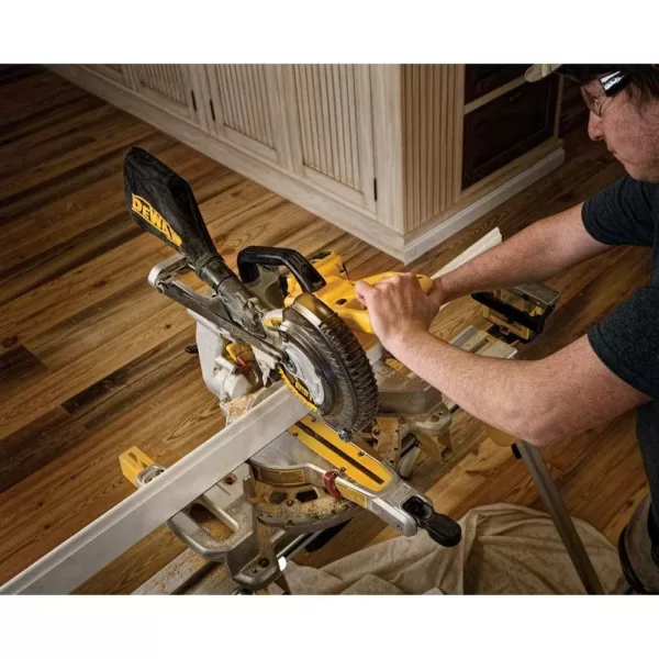 DEWALT 20-Volt MAX Cordless 7-1/4 in. Sliding Miter Saw (Tool-Only)