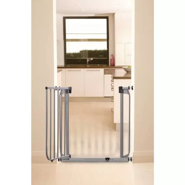 Dreambaby Dawson Silver 29.5 in. H Auto-Close Security Gate with Stay-Open Feature