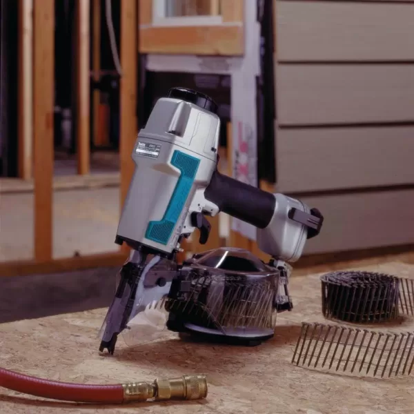 Makita 15 Amp 7-1/4 in. Lightweight Magnesium Circular Saw with bonus 2-1/2 in. 15-Degree Siding Coil Nailer