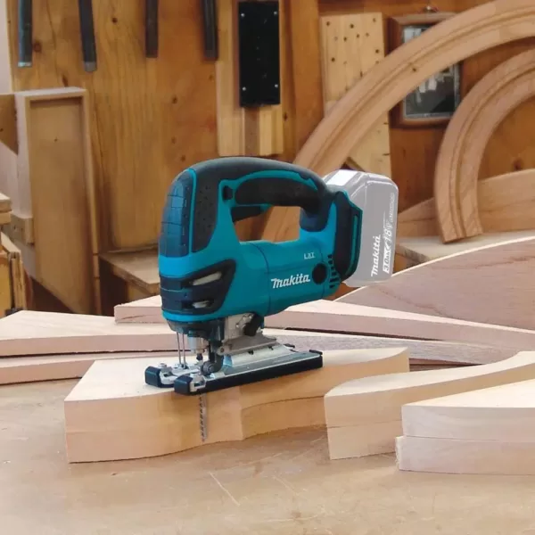 Makita 18-Volt X2 LXT (36-Volt) Brushless 6-1/2 in. Plunge Circular Saw 5.0 Ah with Bonus 18-Volt LXT Cordless Jigsaw