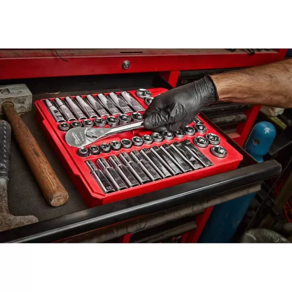 Milwaukee 1/2 in. Drive SAE/Metric Ratchet and Socket Mechanics Tool Set W/ Metric Combination Ratcheting Wrench Set (62-Piece)