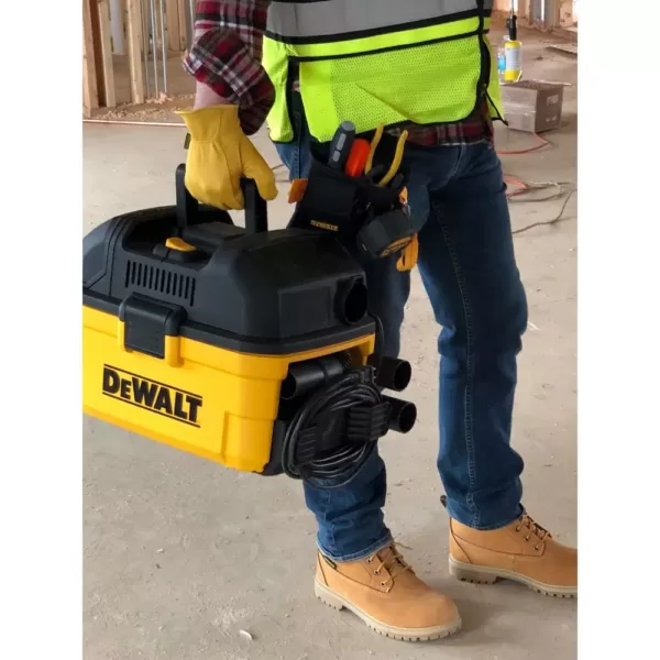 DEWALT 4 Gal. Poly Wet/Dry Vac